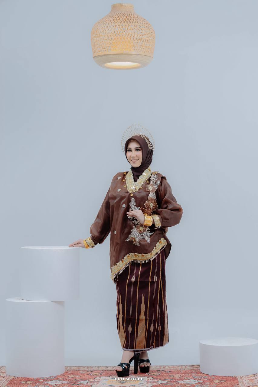 MAHOGANY SULTAN