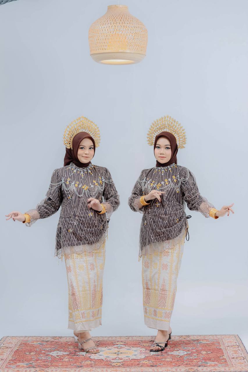 MAHOGANY MANJA